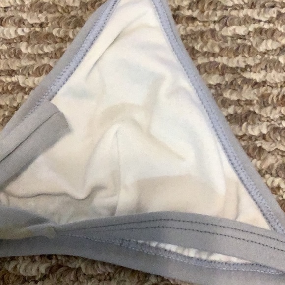 Costa Leste Size Small Grey Triangle Bikini Top With Back Tie. Preowned - Picture 5 of 6